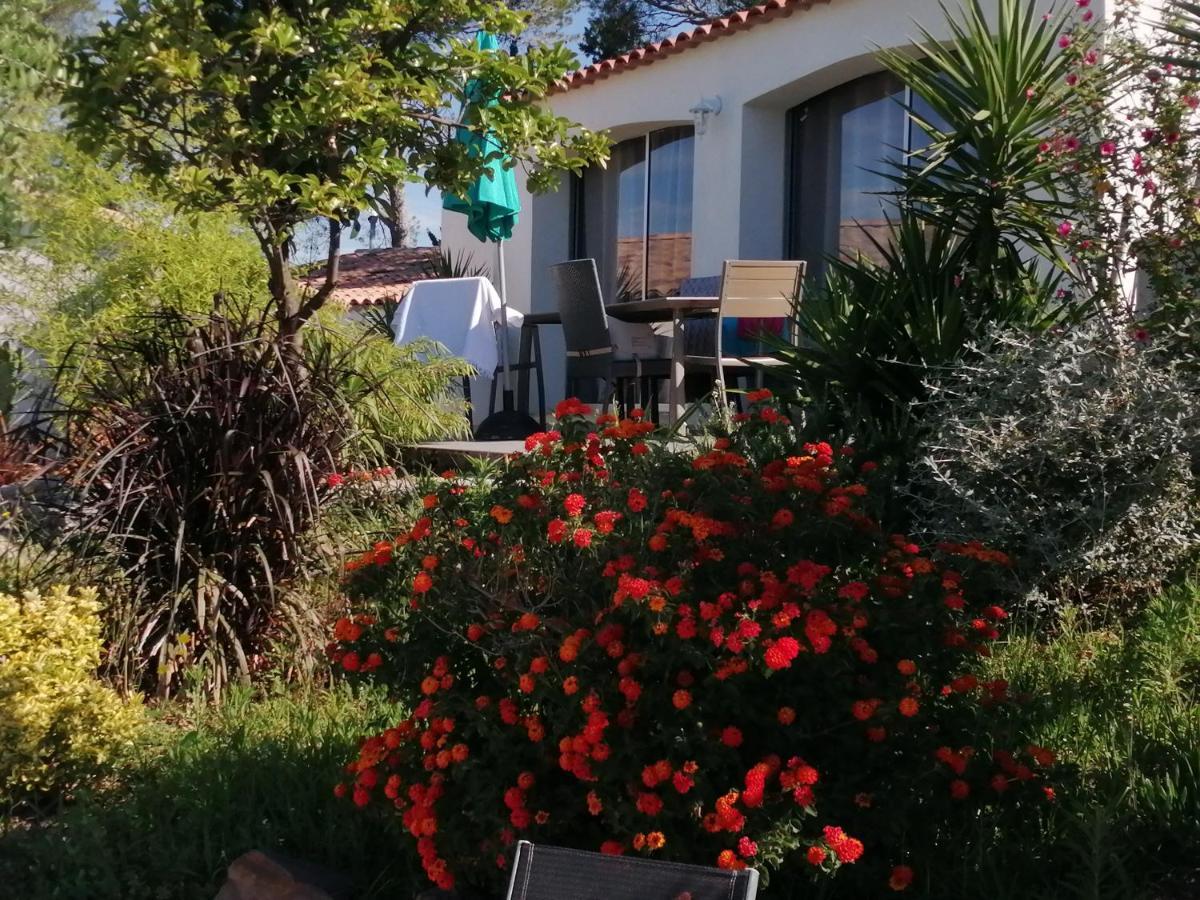 Villas-piscine Les Mimosas Apartment